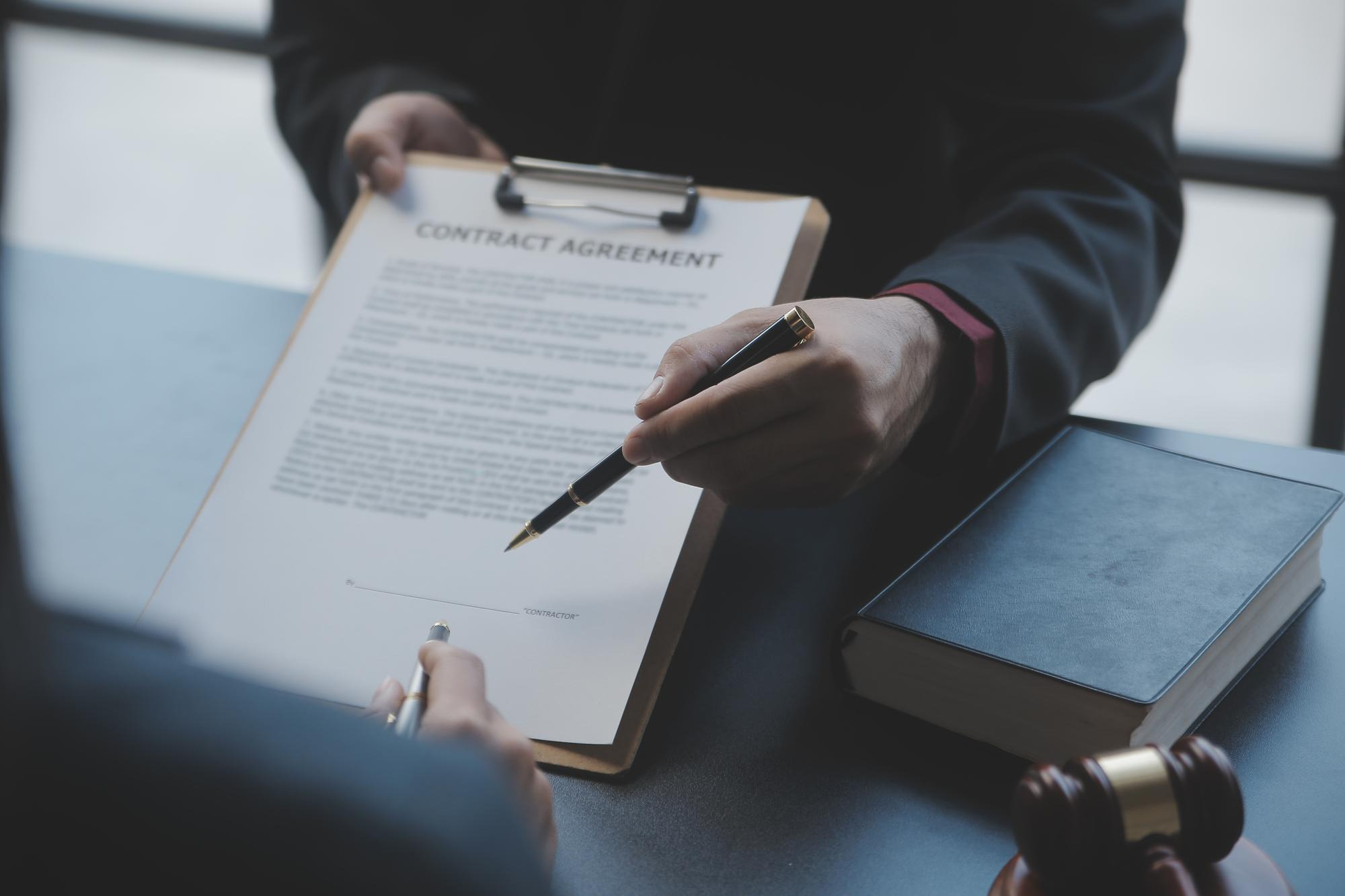 Business contract consultation